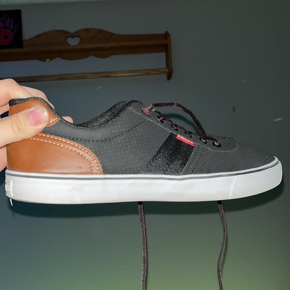 Levi’s - Picture 2 of 3